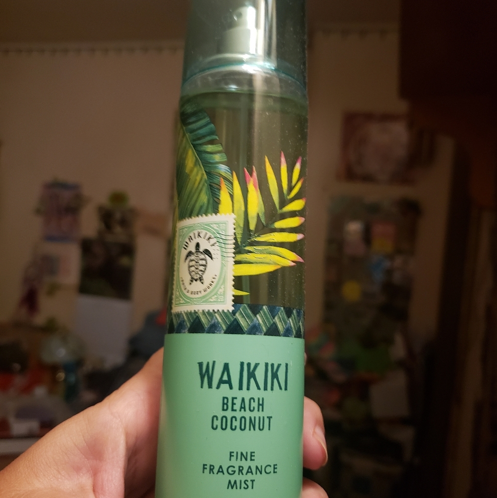 BATH & BODY WORKS SPRAY